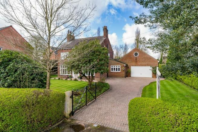 Gated Fronted Detached