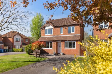 Cross Lane South, Risley, WA3