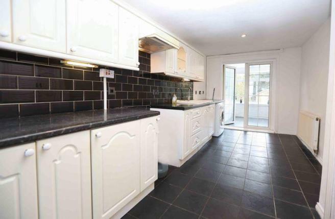 2 Bedroom Terraced House For Sale In Chelveston Drive Corby Northamptonshire Nn17 Nn17