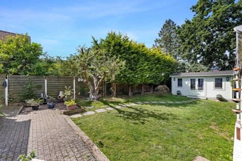 Ref: GK - Southern Avenue, Salfords, RH1 5DE