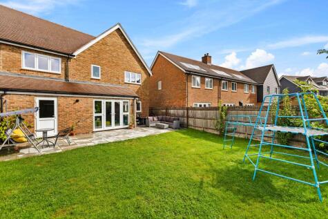 Ref: SB - Reeves Crescent, Westvale Park, RH6 8NJ