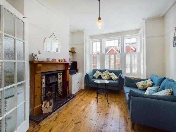 Living room pic 2