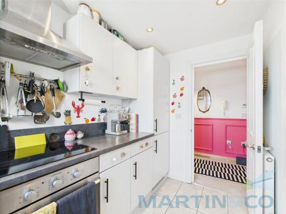 Kitchen Pic 2