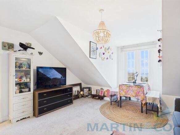 Living Room pic 2