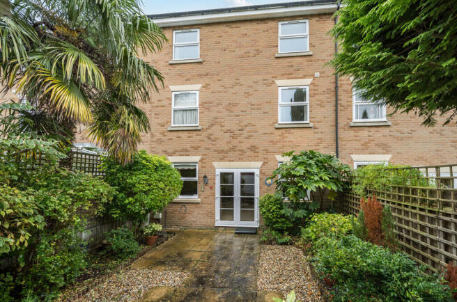 1369726-4-6912081...