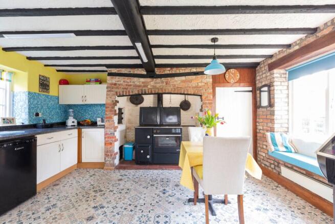 Kitchen/Breakfast