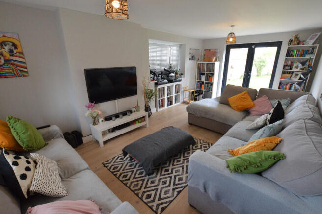 Dual Aspect Lounge
