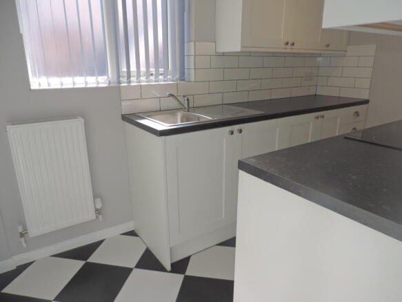 Mdern fitted gallary kitchen