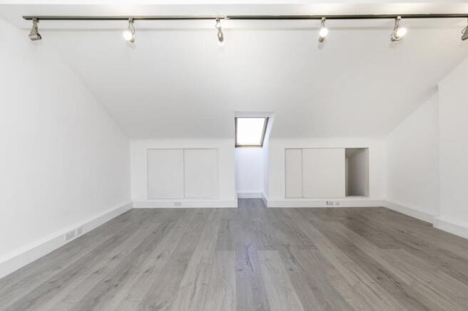 SUITE 8 Islington House 2.jpg