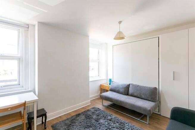 Reception/Bedroom