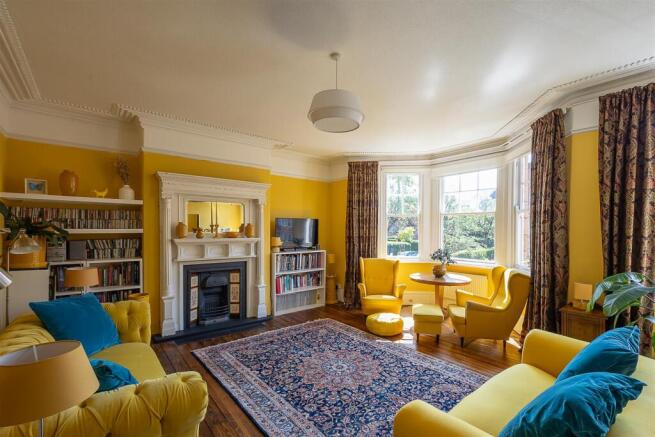 Drawing Room / Bedroom 1