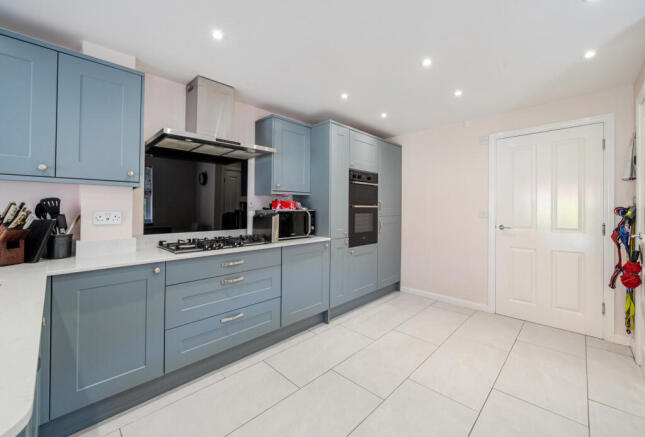 1329496-2-68835a6...