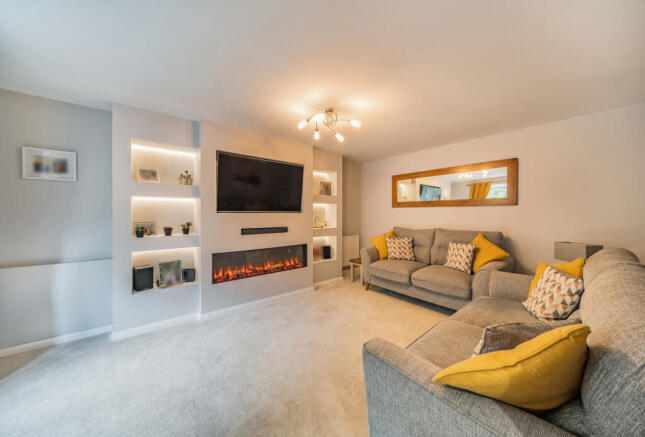 1376784-19-690e3e...