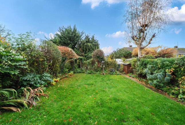 1381677-4-69149b7...