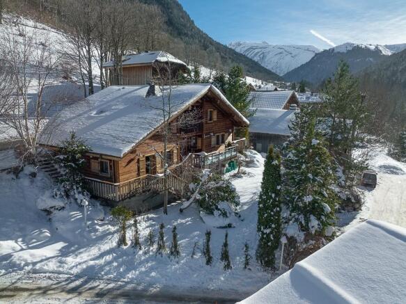 Exterior Winter