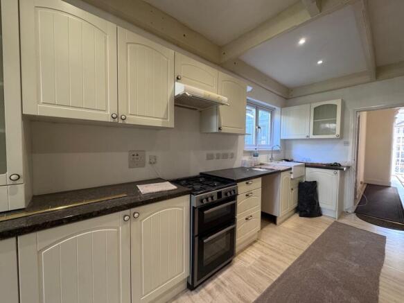 Kitchen (1) - IG8