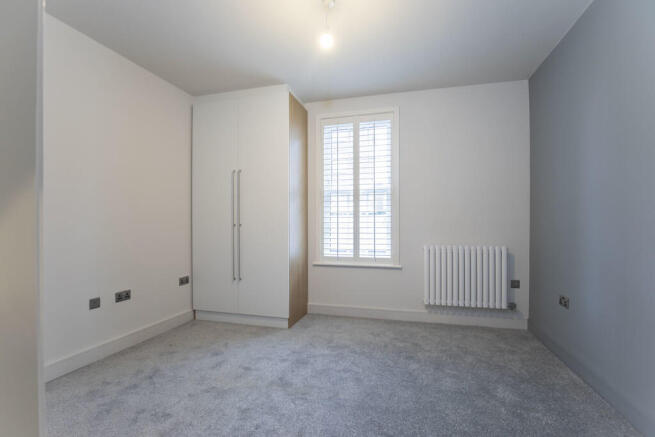 Flat 11, Buckingh...