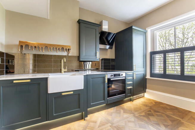 Apt 16, St Annes-...