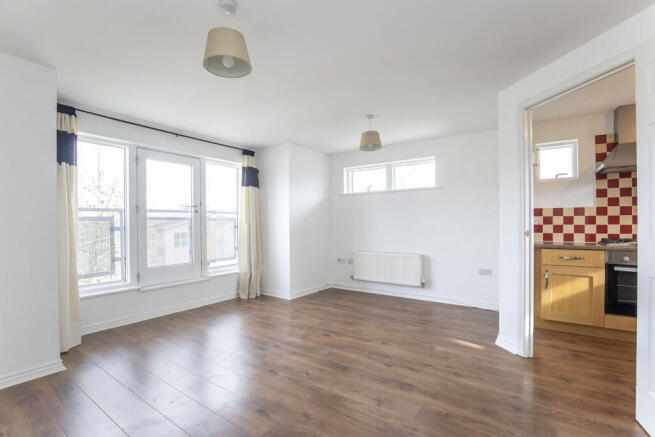 9 Carver Court-02