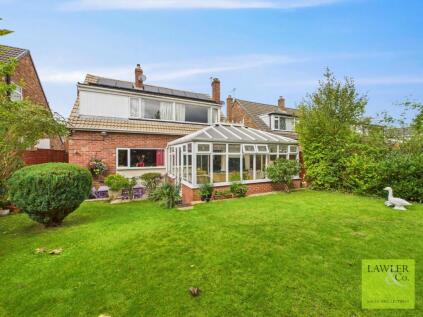 Marina Drive, Marple, Stockport, Cheshire, SK6 6JL