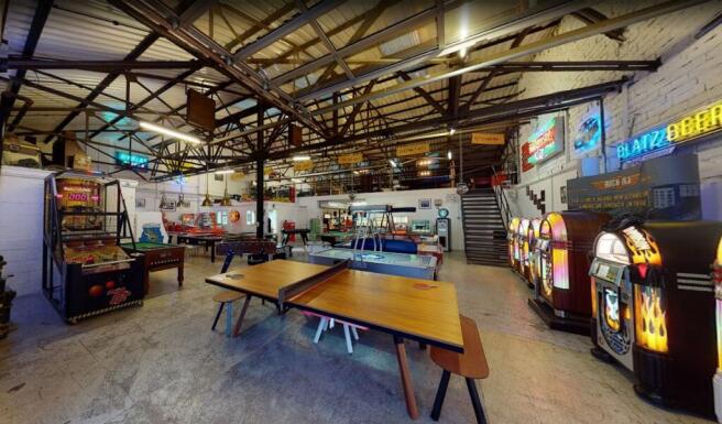 Hamm Moor Lane Warehouse Weybridge .png