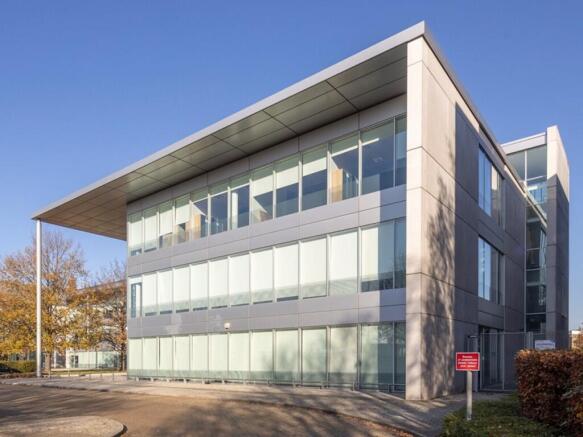 240 Bath Road  Slough 3.JPG
