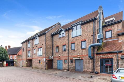 The Broadway, Farnham Common, Buckinghamshire, SL2