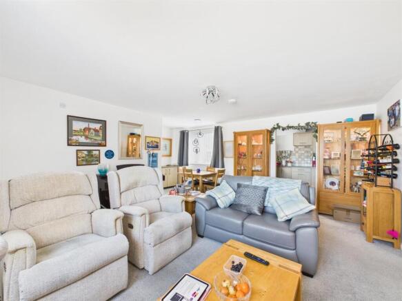 Reception Room/Dining Area