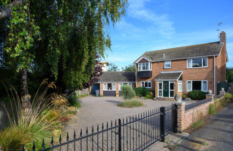 12 Bawdsey Close, Felixstowe