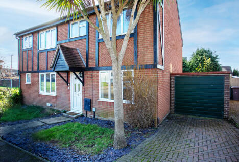 Reedland Way, Felixstowe