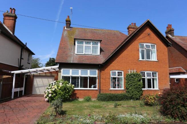 4 bedroom detached house for sale in Princes Road, Felixstowe, IP11