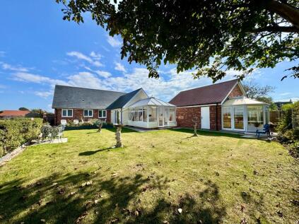 Farm Close, KIRBY CROSS, Frinton on Sea, CO13