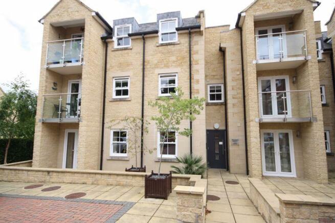 1 bedroom retirement property for sale in Blenheim Heights, Witney OX28