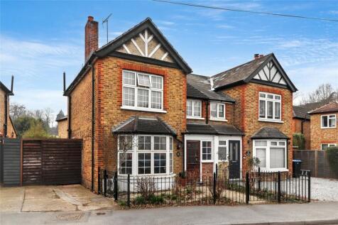 The Triangle, Woking, GU21