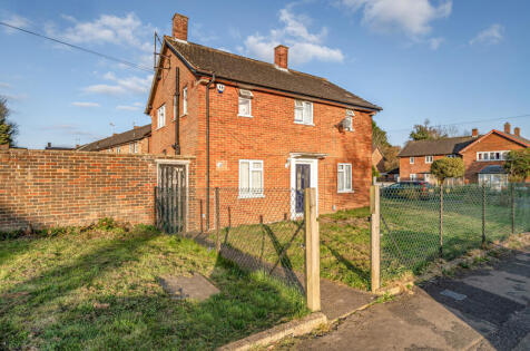 Laburnum Road, Woking, Surrey, GU22