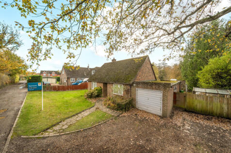 Heath Mill Lane, Worplesdon, Guildford, GU3