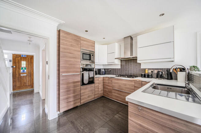 1353741-11-68cc2c...