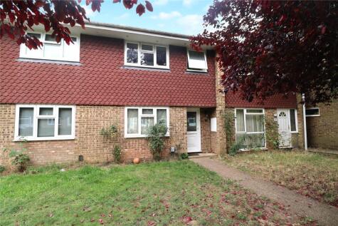 Paddocks Mead, Woking, Surrey, GU21