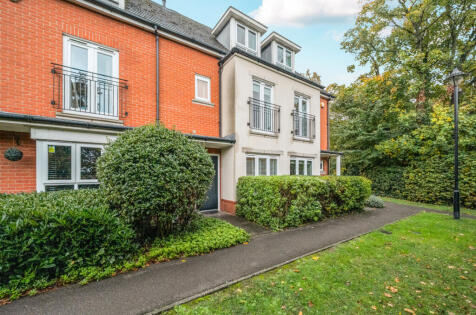 Palace Way, Woking, Surrey, GU22