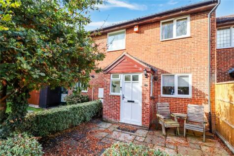 Blencarn Close, Woking, Surrey, GU21