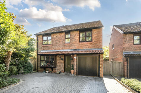 Millford, Woking, Surrey, GU21