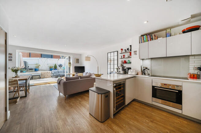 18-68220bba39d0b-...