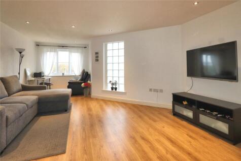 Goldsworth Road, Woking, Surrey, GU21