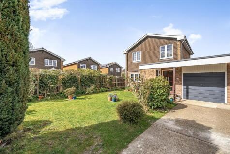 Goldsmiths Close, Woking, Surrey, GU21