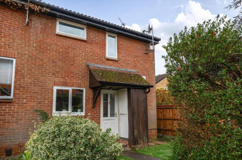 Bitterne Drive, Woking, Surrey, GU21