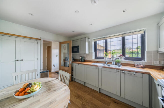 1363477-7-6903509...