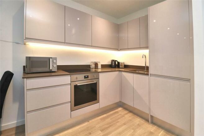 1 bedroom flat for sale in River Court, Woking, Surrey, GU21