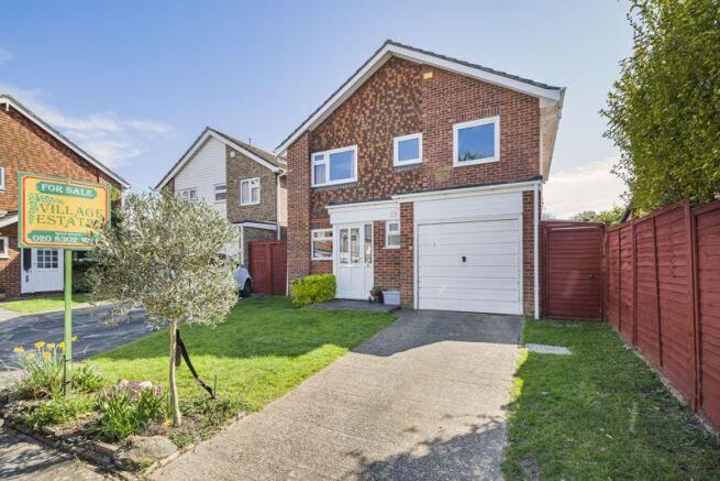 External view and driveway