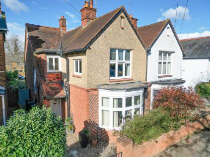Harrogate Road, Caversham Heights, Reading