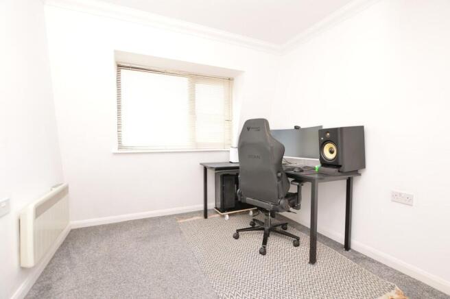 55e9dab8-Bedroom